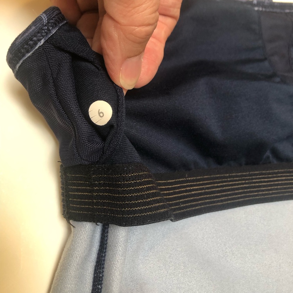 Lululemon Blue Work Out Tank Top EUC - Picture 11 of 14